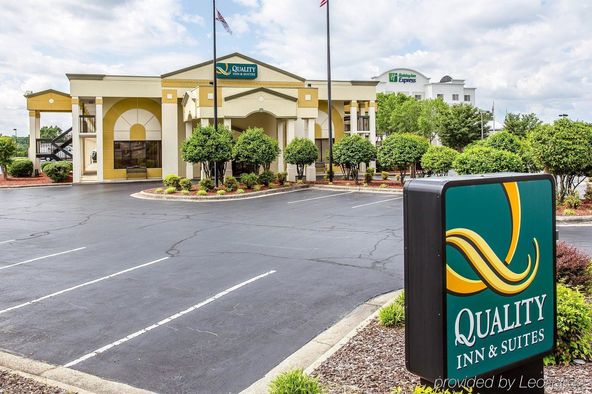 Quality Inn & Suites Mooresville-Lake Norman Exterior photo